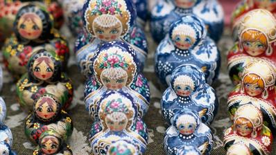 Poupées russes - Matriochka - de Sergiev Possad -5 poupées